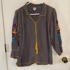 Sister Mary grey embroidered tunic blouse blanket stitching Size Medium